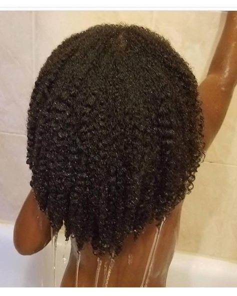 Natural hair goals Beautiful Natural Hair, Pelo Afro, Natural Hair Beauty, Long Natural Hair, Natural Hair Inspiration, Hair Crush, Natural Hair Journey, Black Natural Hairstyles, Hair Game