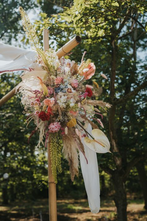 Wildflower Wedding Decor for Outdoor Celebrations Pampas And Wildflower Wedding, Wildflower And Pampas Grass Wedding, Dried Wildflower Bouquet, Diy Marquee Decorations, Matrimonio Pampas, Diy Wedding Marquee, Wildflower Wedding Arch, Wedding Ceremony Decor Outdoor, Ceremony Decor Outdoor