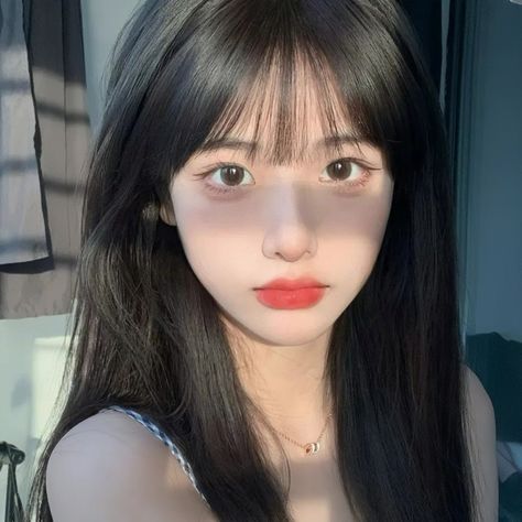 Korean Long Hair, Pretty Hair Cuts, Cute Bangs, Asian Makeup Looks, Korean Haircut, Party Wig, Cute Haircuts, Hair Inspiration Short, White Woman