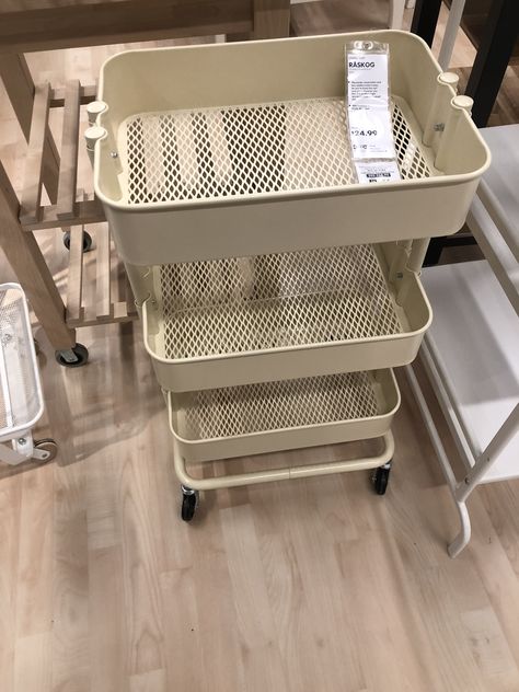 Trolly Cart Ideas, Ikea Cart Ideas, Shower Cart, Ikea Utility Cart, Ikea Dorm, Ikea Trolley, Ikea Raskog Cart, Raskog Cart, Ikea Cart