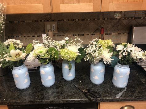 Toy Story Flower Centerpieces, Toy Story Mason Jar Centerpieces, Easy Toy Story Centerpieces, Toy Story Theme Centerpieces, Toy Story Flowers, It’s A Boy Story Baby Shower Centerpieces, Toy Story Shower Ideas, Toy Story Birthday Table Centerpieces, Boy Story Baby Shower Theme Centerpieces