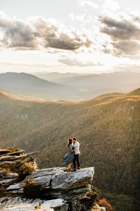 Engagement Session at Linville Gorge, NC | Stew and Krause | https://wanderingweddings.com/blog/engagement-session-linville-gorge-nc-stew-krause/ Mountain Engagement Shoot, Where I Want To Be, Engagement Photography Poses, Mountain Engagement Photos, Mountain Engagement Session, Nc Mountains, Romantic Engagement Photos, Engagement Pictures Poses, Engagement Locations