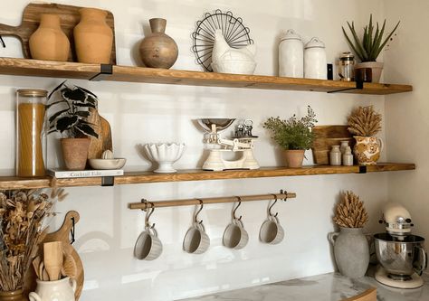 Open kitchen shelf styling. Scaffold board shelves styled in farmhouse style. Budget kitchen inspiration for your home decor. Open Kitchen Shelf Styling, Shelf Kitchen Ideas, Scaffold Shelves, Open Shelf Kitchen Ideas, Church Kitchen Ideas, Styles For Box Braids, Island With Drawers, Open Shelf Kitchen, Country Kitchen Inspiration