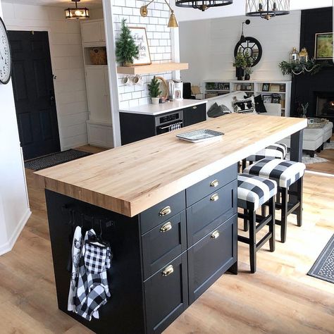 Refacing Kitchen Cabinets, Rustic Kitchen Design, Modern Farmhouse Kitchens, Black Kitchens, Rustic Kitchen, Diy Kitchen, Country Kitchen, Home Decor Kitchen, White Kitchen