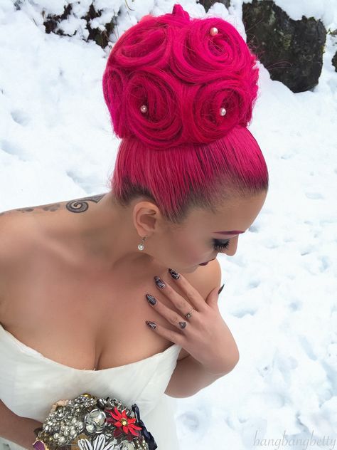 Beautiful bridal rose bun up do with pink hair Dancing Hairstyles Competition, Rose Bun Hairstyle, Pink Hair Wedding, Braided Rose Hairstyle, Rose Hairstyle, Beautiful Updos, 2010 Wedding, Tiana Wedding, Majestic Hair