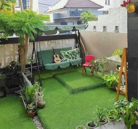 30 Smart  Garden Ideas To Make The Best Of Your Outdoor Space - Engineering Discoveries Klein Balkon Decor, Garden Ideas To Make, Terrace Garden Design, Small Balcony Garden, Terrace Decor, نباتات منزلية, Rooftop Terrace Design, Small Balcony Design, Interior Design Per La Casa