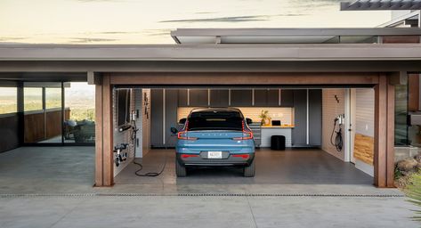 Volvo Helped Designed The Ultimate Electric Car Garage For Luxurious Californian House | Carscoops Finished Garage, Lexington Home, Modern Garage, Architecture Model Making, Built In Desk, Garage Design, New Home Construction, Electric Car, Concept Architecture