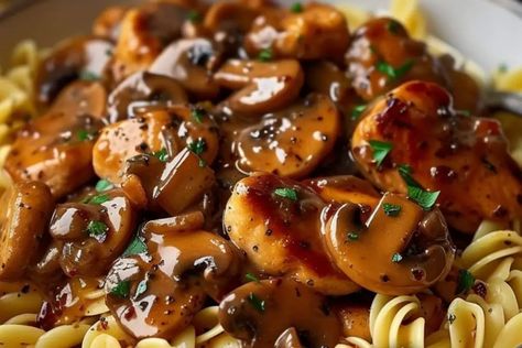 Chicken Marsala with Buttered Noodles - recipestasteful Chicken Marsala With Buttered Noodles, Chicken Smothered, Buttered Noodles, Chicken Marsala, Tender Chicken, Egg Noodles, Classic Dishes, Poultry Recipes, Chicken Tenders