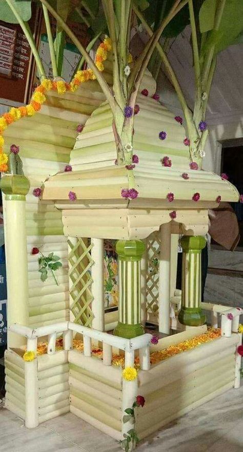 Pooja decore with Banana tree.... Banana Tree Decoration For Pooja, Banana Leaf Decoration For Pooja, Banana Leaf Decor, Mandir Decoration, Ganpati Decoration At Home, Janmashtami Decoration, Ganapati Decoration, Decoration For Ganpati, Temple Design For Home