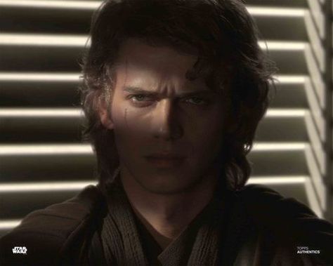 General Skywalker, Anakin Aesthetic, Obsessive Personality, Anakin Skywalker Icon, Anakin Vader, Anakin And Padme, In The Pale Moonlight, Star Wars Anakin, Boyfriend Wallpaper