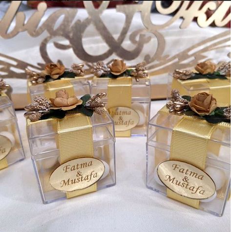 Wedding Favors For Guests in Bulk Real Almond Candy Favors | Etsy Europe Dress, Paris Svg, Travel Png, Wedding Favor Gift Boxes, Paris Streets, Adventure Svg, Gold Wedding Favors, Wedding Favors And Gifts, Bridal Shower Party Favors