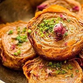 Easy Baklava Recipe, Easy Baklava, Dry Rose Petals, Baklava Recipe Easy, Butter Syrup, Phyllo Recipes, Baklava Recipe, Dry Rose, Big Cookie