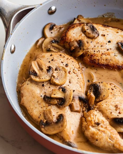 Post Image Marsala Wine Recipes, Chicken Marsala Recipe, Easy Skillet Chicken, Cooking Light Diet, Marsala Recipe, Marsala Chicken Recipes, Easy Skillet, Spring Dinner, Marsala Wine