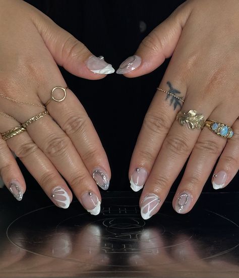 once again, extra short nails can have fun too 🤍 using: @dndgel cute bunny @kupainc base and top coat @beetlesgelpolish gel liner in white / c819 @ibdbeauty builder gel @makartt_official rhinestone glue and 3D sculpture gel . . #nailsnailsnails #nailart #gelxnails #naildesign #gelnails #gelmani #nailtech #nyc #nycnails #dnd #beetlesgelpolish #beetles #ibdgel #makartt short nails gel x silver chrome white fall nails nails inspo 3D swirl nails Short Builder Gel Nails, Extra Short Nails, White Fall Nails, Short Nails Gel, Swirl Nails, Nyc Nails, Builder Gel Nails, Chrome White, Gel Mani