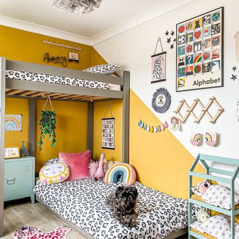 Modern Orange Bedroom, Kid Bedroom Colors, Yellow Girls Bedroom Ideas, Blue Pink And Yellow Bedroom, Colourful Toddler Bedroom, Kid Room Wall Paint, Pink Blue Yellow Bedroom, Shared Childrens Bedroom, Boys Yellow Bedroom