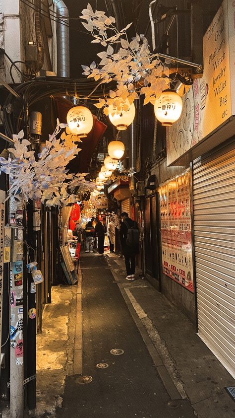 Nights in Tokyo Japan Tokyo Aethestic, Tokyo Night Life Aesthetic, Tokyo Date Aesthetic, Japanese Night Life, Tokyo Night Market, Tokyo Club Aesthetic, Kyoto At Night, Lamp Girl Aesthetic Japan, Kinokuniya Aesthetic