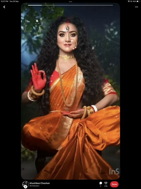 Durga Maa Poses For Photoshoot, Devi Look Photoshoot, Durga Photoshoot, Agomoni Photoshoot, Navratri Photoshoot, Durga Matha, Goddess Shoot, Goddess Attire, Actress Makeup