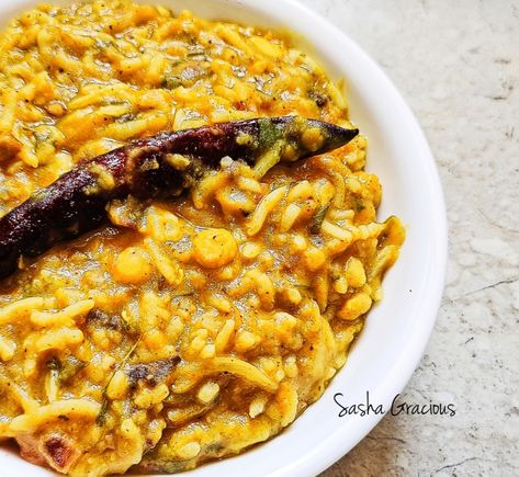 Restaurant Style Dal Khichdi Fancy Cooking, Dal Khichdi, Tiny Bowls, Lentils And Rice, Under The Weather, Red Chili Powder, Coriander Powder, Cooking Together, Coriander Leaves