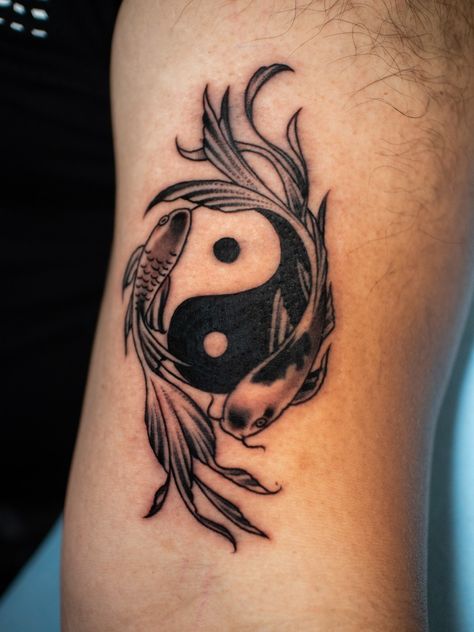 Check me out on Instagram! @jokerstatts432 Ying Yang Tattoo Leg, Yen Yang Tattoo Ideas Men, Creative Ying Yang Tattoo, Avatar Ying Yang Fish Tattoo, Men’s Yin Yang Tattoo, Pisces Tattoo Designs, Pisces Man, Pisces Tattoos, Naruto Sketch