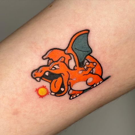 Small Charizard animation! Thanks again to everyone that got one 🙏🔥 I love how they all turned out #charizard#pokemon#pokemontattoo#animatedtattoo#flashtattoo#adielotattoo Small Pokemon Tattoo, Dragonite Tattoo, Traditional Pokemon Tattoo, Pokemon Tattoo Design, Pokemon Tattoo Ideas, Pokeball Tattoo, Charizard Tattoo, Traditional Tattoo Drawings, Pikachu Tattoo