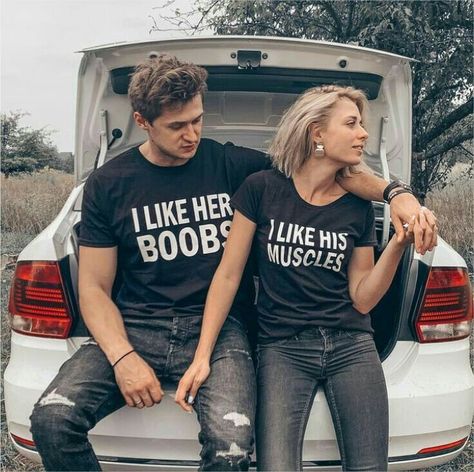 Emo Girlfriend, Gym Boyfriend, Boyfriend Shirts, I Like Her, Romantic Ideas, Husband Valentine, Fit Couples, Couples Photos, Couple T-shirt