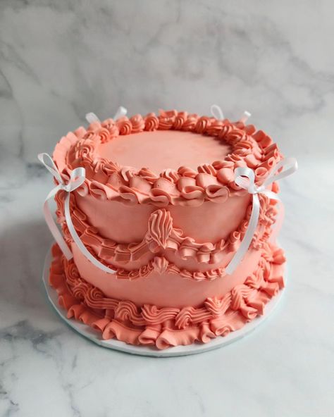 7" Coral Lace Bow Cake for your Sunday Happy Father's Day 😬✨️ #tallahasseecakes #tallahasseebakery #customcakes #buttercream #cakedecorating #cakestyle #cakedesign #buttercreamcakes #coralcake #bowcakes Coral Cake, Bow Cake, Bow Cakes, Coral Lace, Fashion Cakes, June 16, Lace Bows, Happy Father's Day, Buttercream Cake