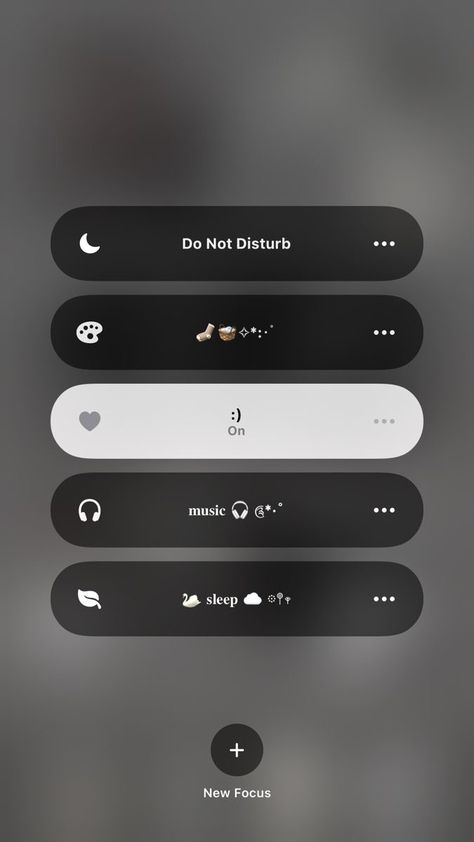 Iphone Focus Ideas, Focus Iphone, Focus Ideas, How To Clean Iphone, Lockscreen Ios, Facebook Layout, Phone Inspiration, Iphone App Layout, Iphone Organization