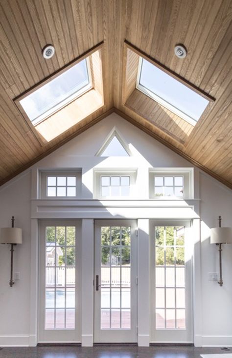 Ceiling Window Roof, Rooms With Skylights, Sky Lights, Modern Window Design, Skylight Design, Skylight Window, Velux Skylights, House Roof Design, Roof Window