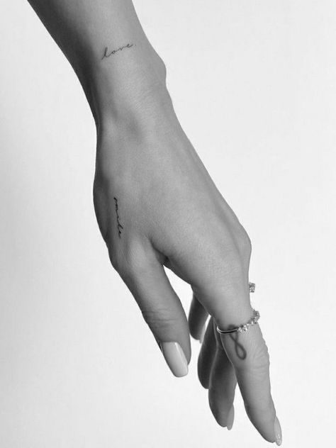 Cursive Tattoos, Tattoo Aesthetic, Writing Tattoos, Petite Tattoos, Small Hand Tattoos, Classy Tattoos, Discreet Tattoos, Dainty Tattoos, Subtle Tattoos