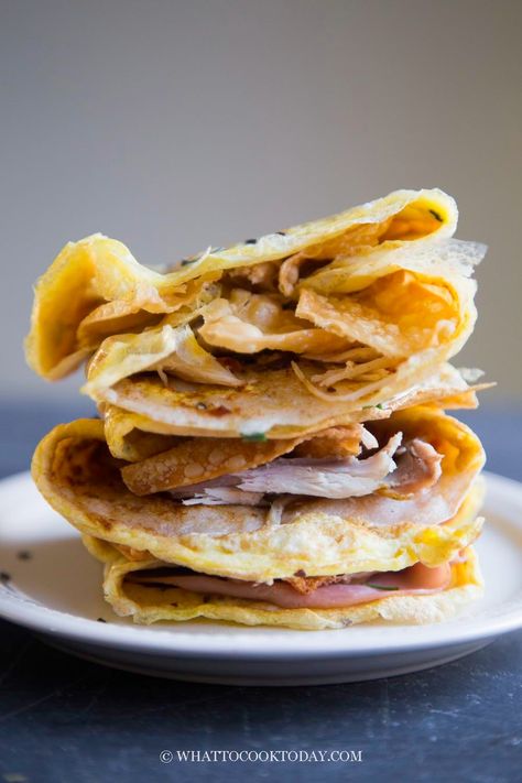 Jian Bing Guo Zi (Chinese Savory Crepes) Jian Bing Recipe, Chinese Breakfast, Crispy Crackers, Crepe Batter, Breakfast Crepes, Luncheon Meat, Bean Flour, Savory Crepes, Wonton Wrappers