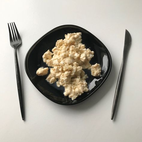 Egg Whites Aesthetic, Almond Daughter Aesthetic, Almond Daughter, Egg White Breakfast, Egg White Recipes, Clean Food, Small Meals, Bio Quotes, Food Inspo