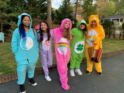 Care Beat Group Costume, 5 Ppl Friend Group, Friend Group Of 5 Halloween Costumes, Halloween Costumes For 4 Best Friends, Trio Onesie Costumes, Trio Halloween Costumes Onesie, Costume Ideas For 7 People, Costume For Four People, Halloween Costume Three People