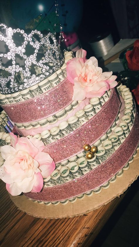 $130 dollar cake • quince surprise gift idea 15 Surprise Gift Ideas, Cake Quince, Cake Quinceanera, Quince Gifts, Money Birthday Cake, Sweet 15 Party Ideas Quinceanera, Sweet 15 Party Ideas, Quinceanera Gifts, Surprise Box Gift