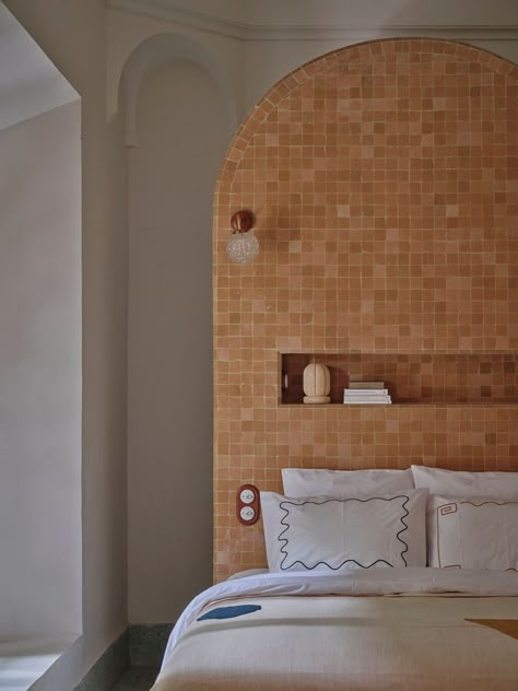 MARINA DENISOVA Tile Headboard, Green Terrazzo Floor, Motel Design, Airbnb Decor Ideas, Earthy Eclectic, Vintage Leather Chairs, Green Terrazzo, Moroccan Houses, Riad Marrakech