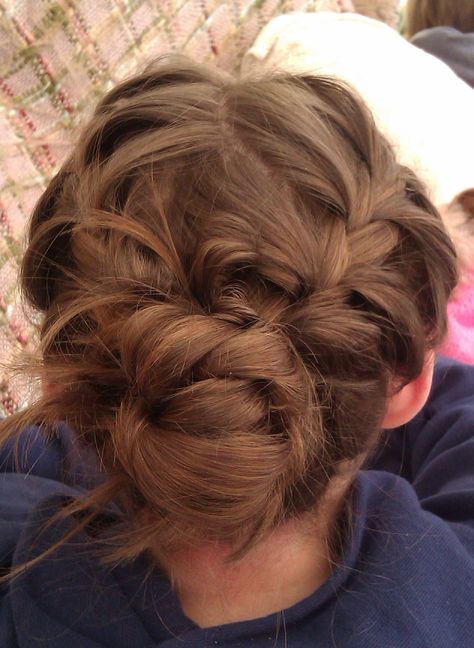 french plait bun Plait Bun, Messy Plaits, French Plaits, Plaited Bun, Diy Bridesmaid Hair, Bridesmaid Hair Braid, French Plait, Communion Hairstyles, Plaits Hairstyles