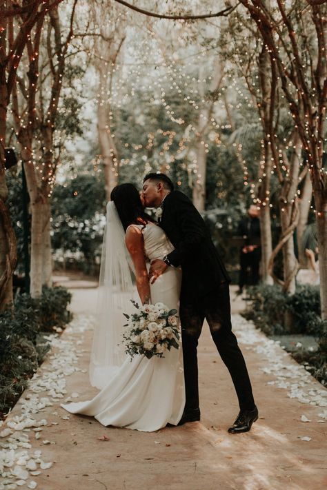 Jessica + Gabe's Romantic Hartley Botanica Wedding — alexandra wallace | photographer Hartley Botanica, Botanica Wedding, Catalina Island, Island Weddings, Fashion Portrait, Kind Words, Twitter Instagram, Wedding Styles, Photographer