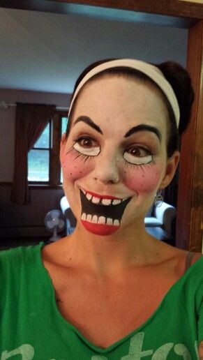 Smile!  Face paint Facial Proportions, Doll Face Paint, Face Painting Tutorials, Special Fx Makeup, Face Paint Makeup, Horror Makeup, Face Painting Halloween, Doll Makeup, Face Painting Designs