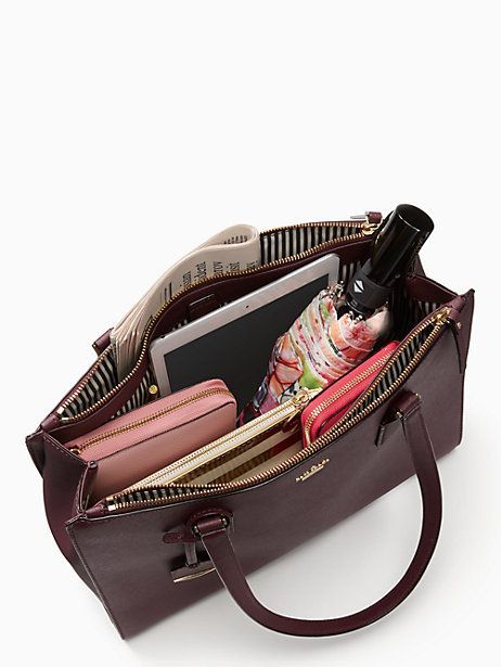 Womens Work Bag, What's In My Purse, Inside My Bag, Kate Spade Cameron Street, Purse Essentials, Bag Aesthetic, What In My Bag, Work Tote, Essential Bag