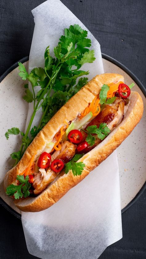 1,540 Likes, 46 Comments - Marion Grasby (@marionskitchen) on Instagram: “✌️💥🤗🥖...the secret here is in the slow roasted, meltingly soft pork belly. . . . 🌟Get the recipe:…” Vietnamese Pork Belly, Sticky Pork Belly, Pickled Carrot, Marion Grasby, Pork Belly Slices, Vietnamese Street Food, Vietnamese Pork, Sticky Pork, Marion's Kitchen