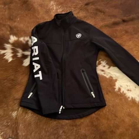 Women’s black Ariat Jacket Ariat Jacket Outfit, Ariat Jacket Woman Outfit, Ariat Outfit Women, Ariat Jacket Woman, Ariat Outfit, Ariat Sweater, Western Jacket Women, Ariat Vest, Ariat Clothing