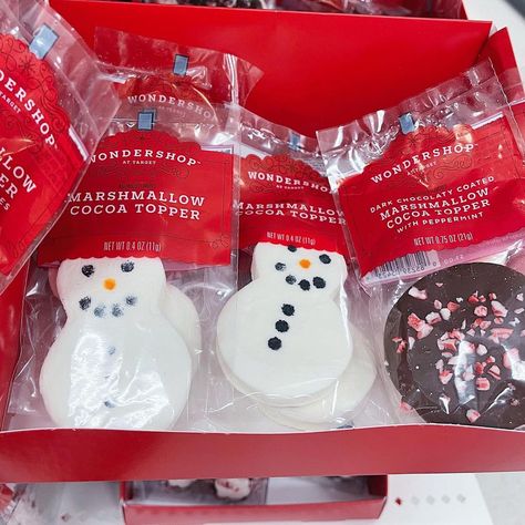 TARGET•TARGET$P♡T•FINDS on Instagram: “MAKE YOUR HOT COCOA BAR FESTIVE WITH THESE WONDERSHOP MARSHMALLOW TOPPERS, MUG HUGGERS AND MORE [SWIPE THROUGH] ❅ #targetdoesitagain…” Marshmallow Toppers, Mug Huggers, Hot Cocoa Bar, Cocoa Bar, P T, Hot Cocoa, Peppermint, Cocoa, Target