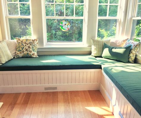 Window Pillows Seats, Sofa Window Seat, Large Window Seat Living Room, Corner Window Seat With Storage, Built In Sofa Living Room Window Seats, Window Seat Fabric Ideas, Corner Window Bench Seat, L Shaped Window Seat, Window Seat Corner