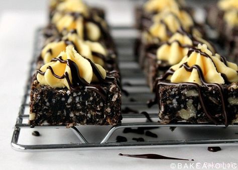 Nanaimo Bar, Bar Bites, Nanaimo Bars, Custard Filling, No Bake Bars, Chocolate Drizzle, Cookie Crumbs, My Grandmother, Great Desserts