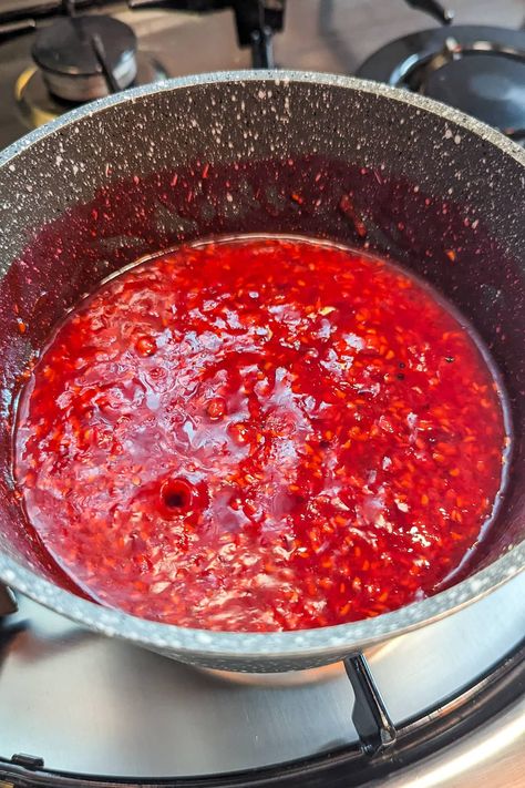 Melba Sauce, Peach Melba Recipe, Healthy Dressing, Peach Melba, Homemade Sauce Recipes, Condiment Recipes, Creamy Dip, Raspberry Sauce, Fresh Raspberries