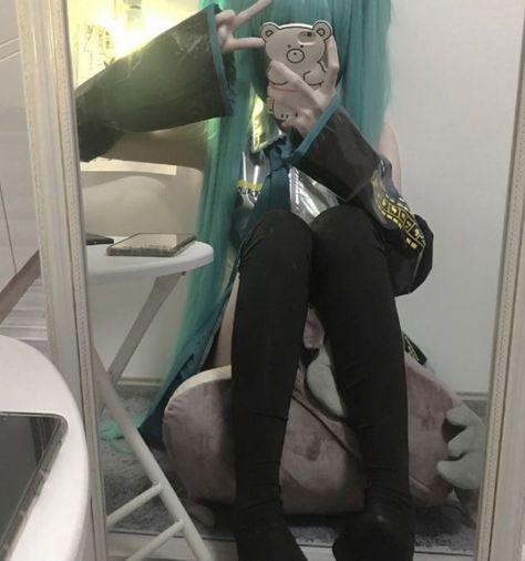 Miku Cosplay, Miku Hatsune, Hatsune Miku, Leather Pants, Mirror, Pants, Trousers, Leather Trousers