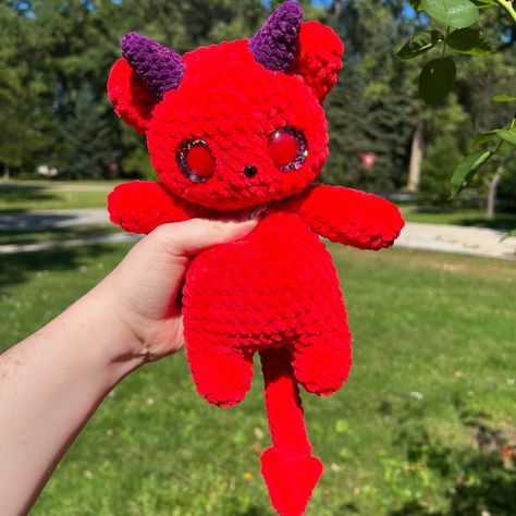 Halloween Crochet Plush, Vampire Crochet, Creepy Crochet, Easy Crochet Animals, Crochet Halloween, Bear Crochet, Halloween Crochet Patterns, Halloween Pattern, Halloween Crochet