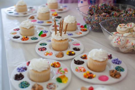 Art Party Cupcakes, Baking Crafts For Kids, Paint Party Food Ideas, Paint Cupcakes, Painting Party For Kids, Birthday Painting Party, Art Party Foods, Science Themed Party, Art Paint Party