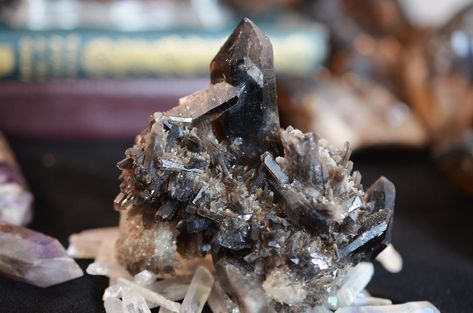 Tibetan Quartz Meaning and Spiritual Properties Quartz Meaning, Tibetan Monk, Tibetan Quartz, Protection Crystals, Black Quartz, Crystals Stones, Spiritual Awareness, Chakra Crystals, Crystal Cluster