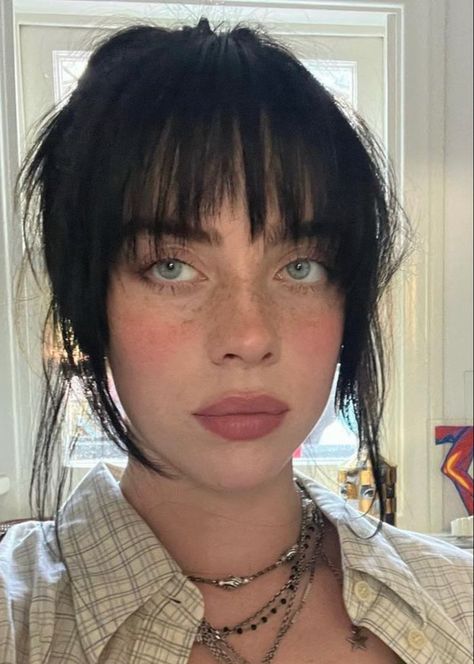 Bangs Color, Hair With Bangs, Billie Eilish, Short Hair, Bangs, Hair, Black, Color