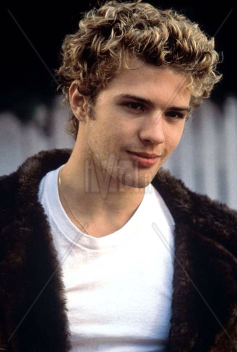 Boys Curly Haircuts, Ryan Phillipe, Ryan Phillippe, Cute Blonde Guys, Blonde Curly Hair, Blonde Guys, Studio 54, Boys Haircuts, Hot Actors